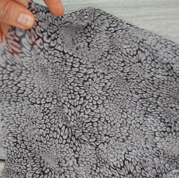 Express Gray and Black Floral Skirt - Picture 8 of 8